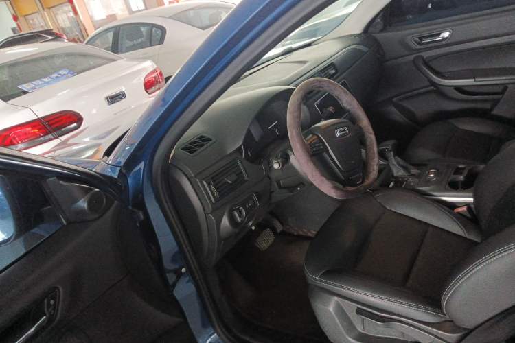 Used Qoros 5 2018 1.6T Automatic Leading Model
