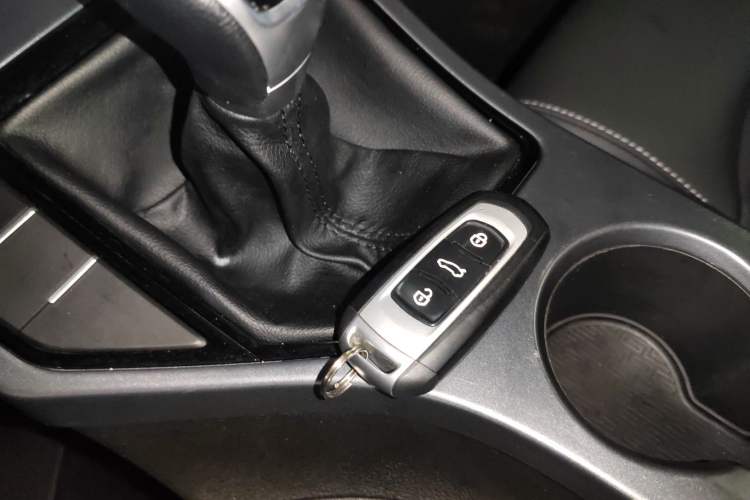 Used Geely Auto Emgrand 2018 1.5L Manual Upward Connect Edition Interior 1