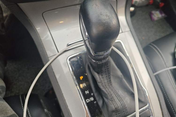 Used Roewe RX5 2016 20T Two-Wheel Drive Automatic Flagship Edition
