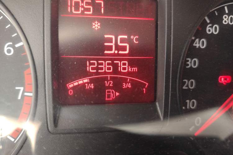 Used Volkswagen Jetta 2013 1.4L Manual Fashion Model
