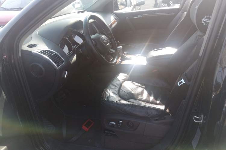 Used Audi Q7 2015 35 TFSI Ambition Edition Left Front Seat