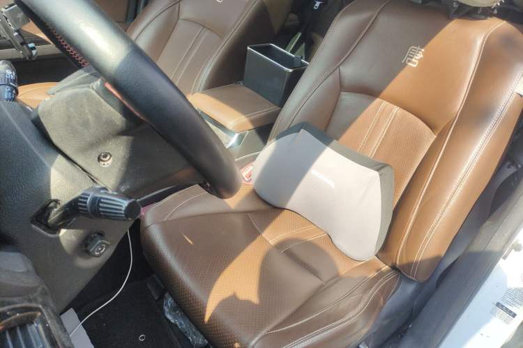 Used BYD Tang New Energy 2015 2.0T Four-Wheel-Drive Flagship Model