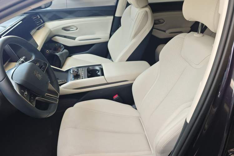 Used BYD Qin L 2024 DM-i 80KM Beyond Model
