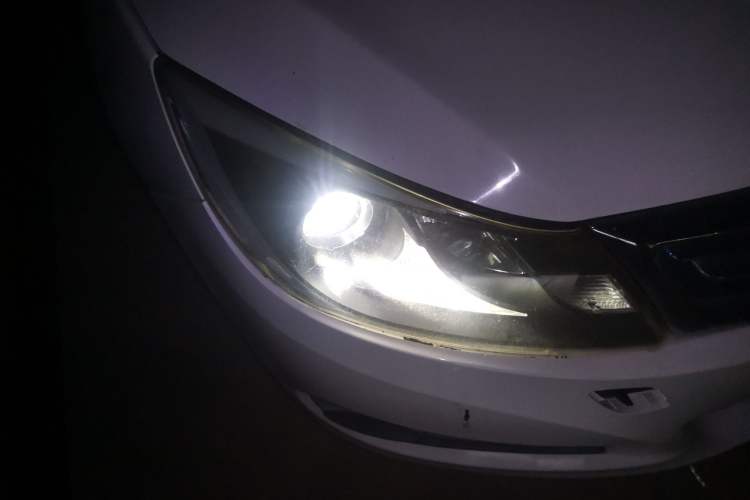 Used BYD e5 2018 450 Smart Connect Enjoyment Version
