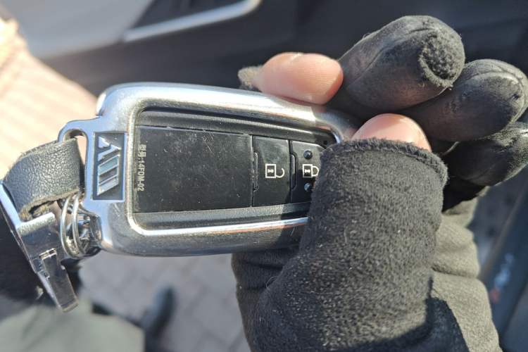 Used Toyota RAV4 2020 2.0L CVT Four-Wheel Drive Prestige Edition