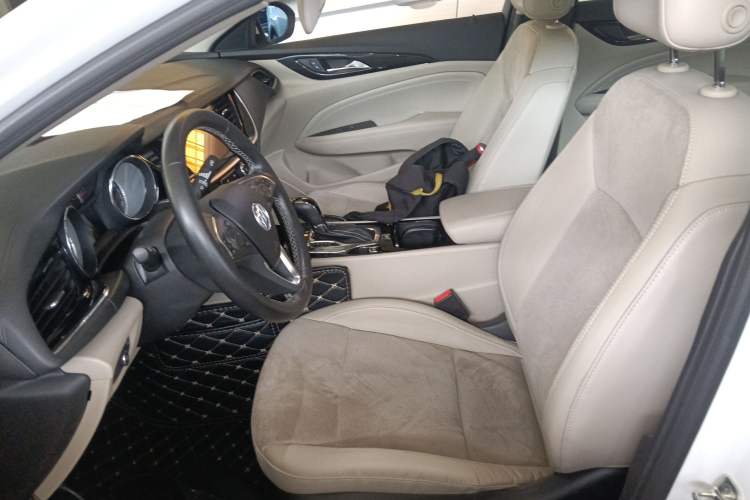 Used Buick Regal 2017 30H Elite Version Left Front Seat