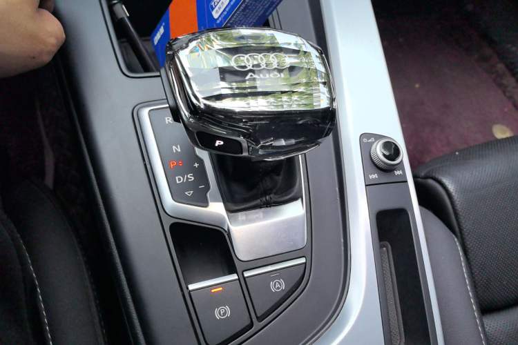 Used Audi A4L 2023 40 TFSI Fashion Dynamic Model
