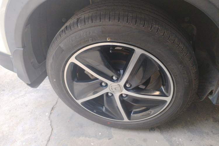 Used Honda Vezel 2020 1.5L CVT Pioneer Edition Exterior 5