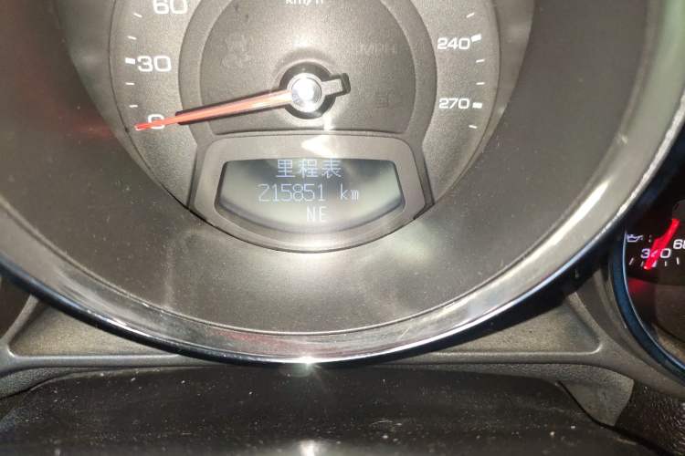 Used Cadillac CTS 2012 3.0L Luxury Sport Edition Odometer Close Up