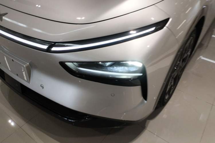 Used XPeng G7 2025 702 Max Left Front Headlight