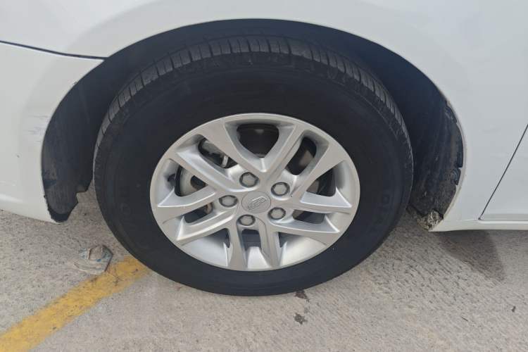 Used Geely Auto Emgrand 2017 Sedan Million Edition 1.5L Manual Luxury Model