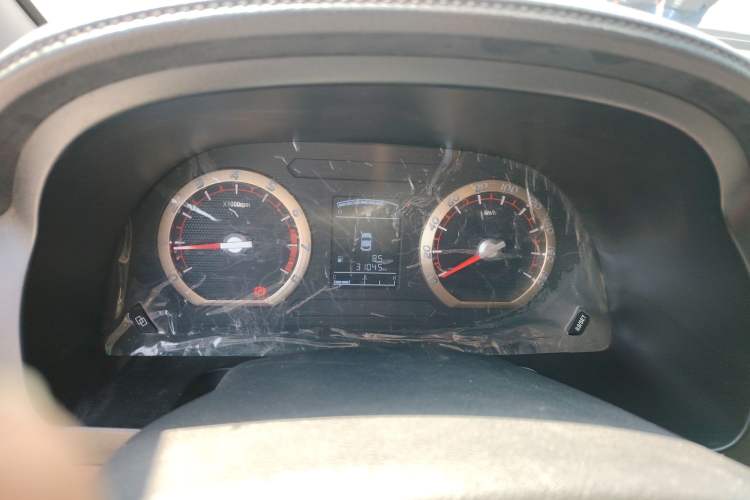 Used FORTHING Lingzhi 2017 M5L 1.6L 7-Seater Standard Model