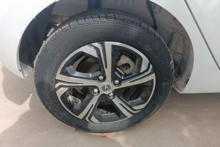 Used CHANGAN Benni E-Star 2023 Qingxin Edition Colorful Model Lithium Iron Phosphate