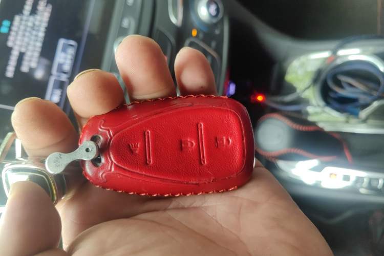 Used Chevrolet Equinox 2018 550T Automatic All-Wheel-Drive Explorer Edition Vehicle Key