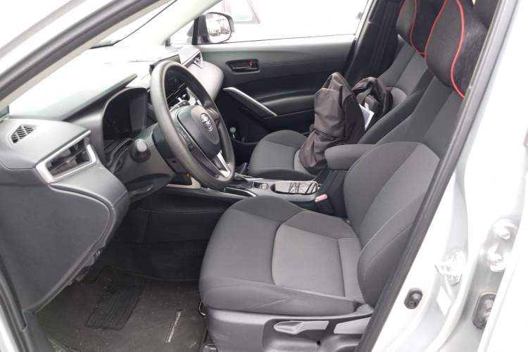 Used Toyota FRONTLANDER 2023 2.0L CVT Elite Edition Left Front Seat