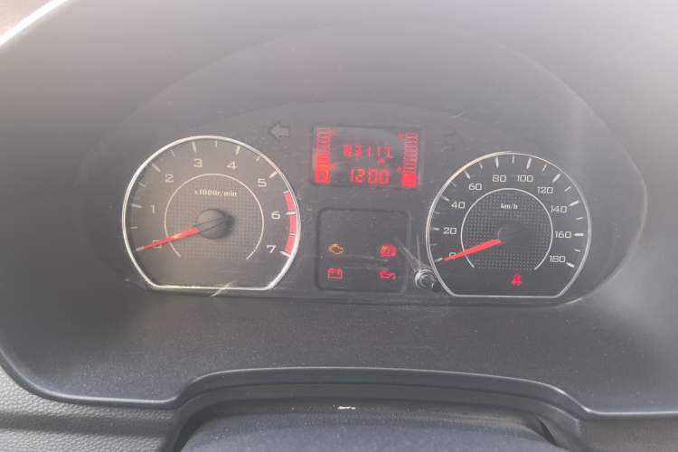 Used Wuling Hongguang V 2019 1.5L Base Window-Sealed Vehicle China VI LAR