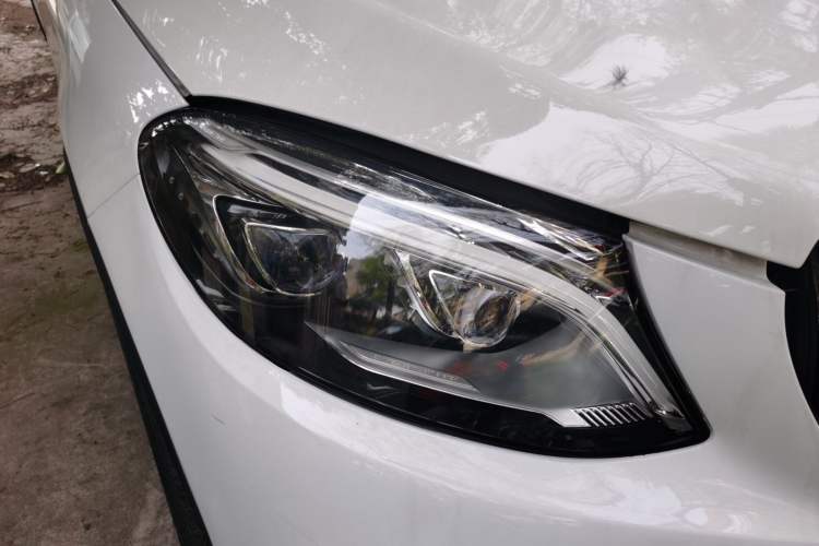 Used Mercedes-Benz GLE Coupe 2017 GLE 400 4MATIC Coupe SUV Right Front Headlight