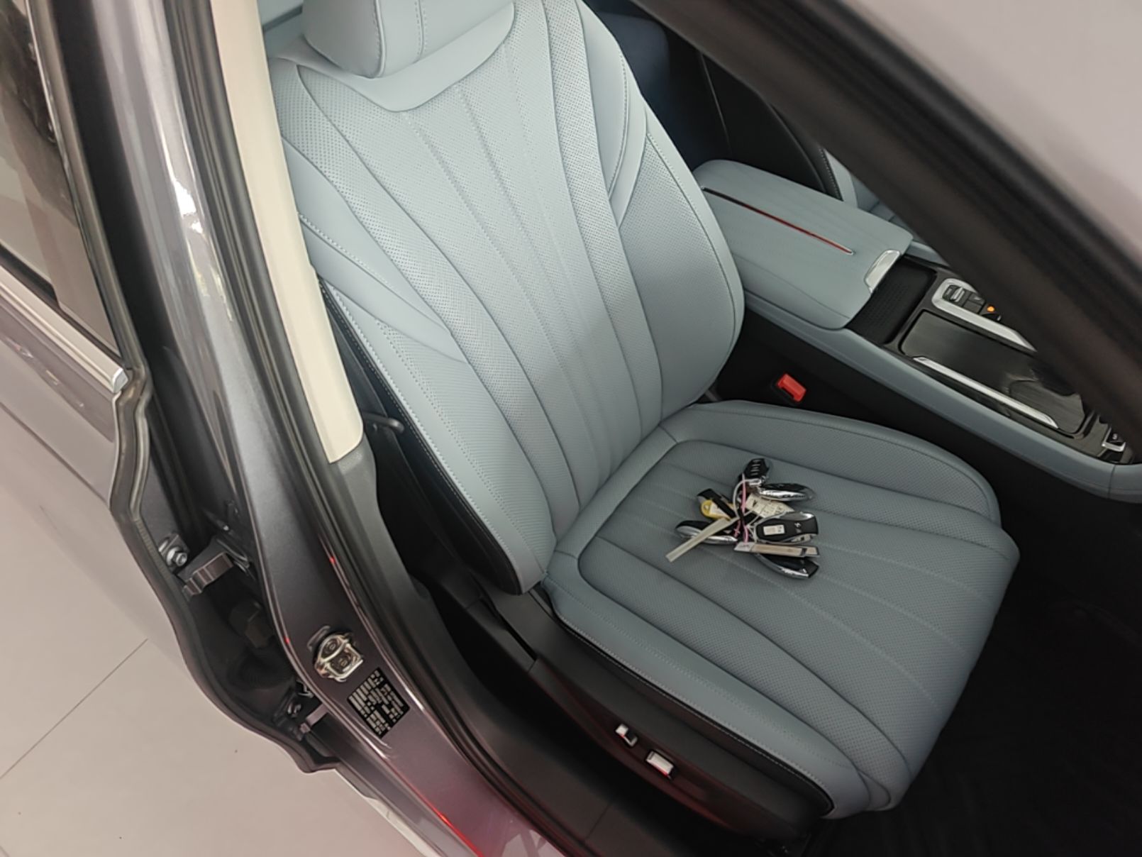 Hongqi H5 PHEV 2025 170 Super Hybrid Version — снимка 19