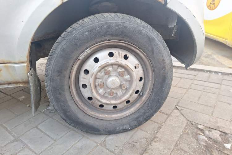 Used Wuling Rongguang 2011 1.2L Base Version