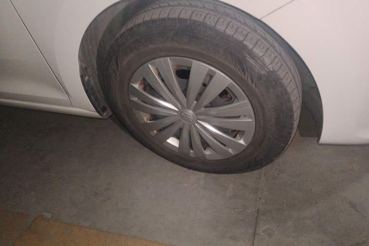 Used Volkswagen Santana 2016 1.6L Manual Fashion Edition
