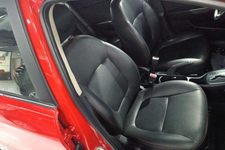 Used Kia K2 2012 Sedan 1.4L Automatic GLS Commemorative Edition Right Front Seat