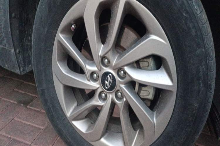 Used Hyundai Tucson 2015 1.6T Dual-Clutch Two-Wheel-Drive Smart Model
