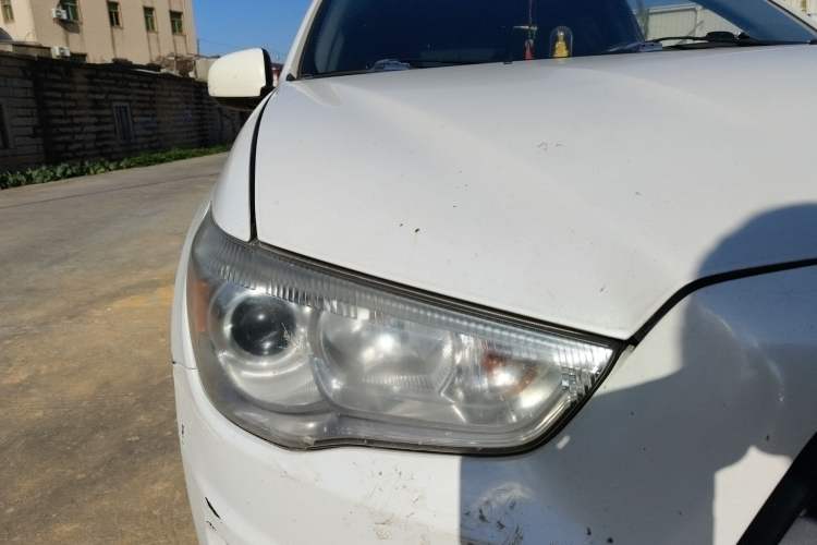 Used Mitsubishi ASX 2013 1.6L Manual Two-Wheel Drive Standard Edition