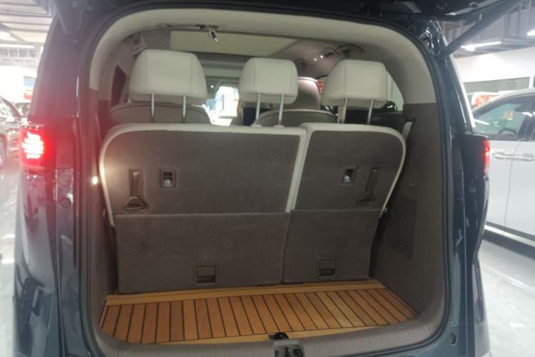 Used Denza D9 2022 DM-i 970 Four-Wheel Drive Flagship Model