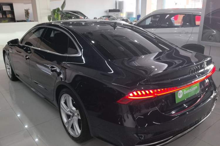 Used Audi A7L 2024 45TFSI quattro S-line Visionary Edition Flow Crystal Package