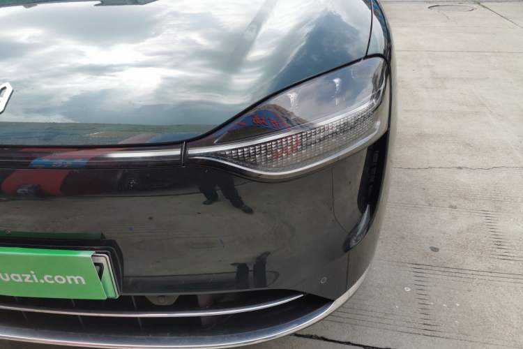 Used Hima AITO M9 2024 Range-Extended Ultra Version 42 kWh 6-Seater Model Left Front Headlight