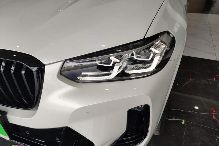 Used BMW X3 2023 Restyled xDrive30i Leading Edition M Night Sky Package Left Front Headlight