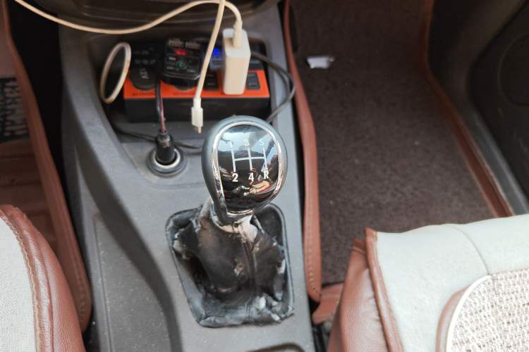 Used Wuling Hongguang 2015 1.5L S Basic Version China V Standard
