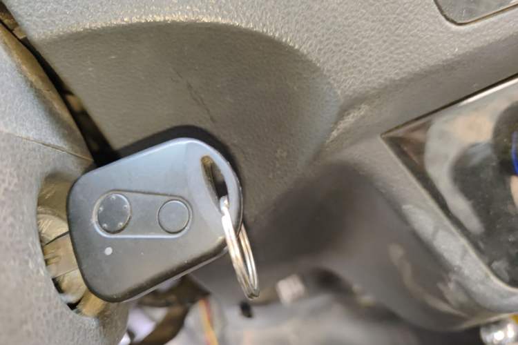 Used Jinbei Hiace X30 2013 1.3L Comfort Model Vehicle Key