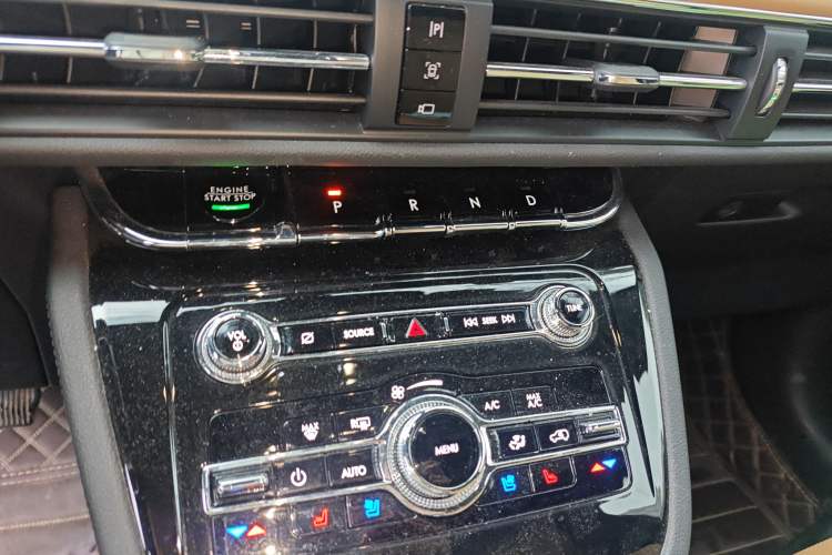 Used Lincoln Corsair 2022 2.0T Two-Wheel Drive Luxury Edition