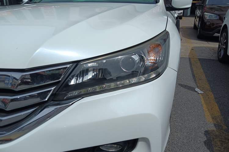 Used Honda Accord 2015 2.0L LX Comfort Edition

