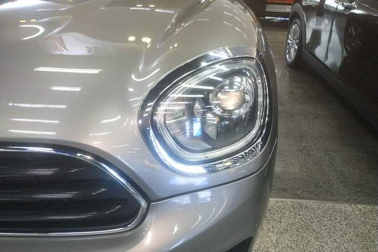 Used MINI Countryman 2019 1.5T COOPER ALL4 Classic Weekend Travel Edition
