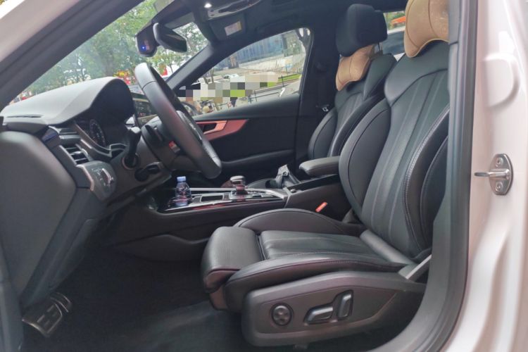 Used Audi A4L 2023 40 TFSI Luxury Dynamic Model