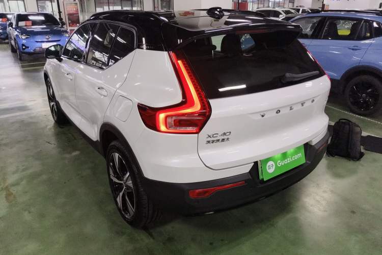 Used Volvo XC40 New Energy 2021 P8 Pure Electric All-Wheel Drive Smart Luxury Sport Edition Rear Left 45 Deg