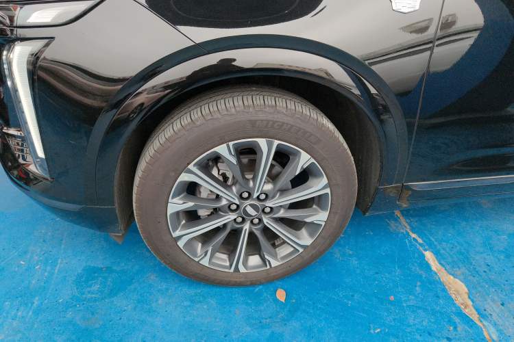 Used Cadillac XT5 2025 2.0T Luxury Version Left Front Wheel Hub