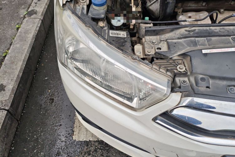 Used Citroen C-Quatre 2016 Classic Sedan 1.6L Manual CNG Right Front Headlight