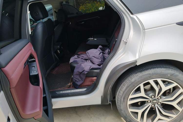 Used Land Rover Range Evoque 2023 Aurora L 249 PS Luxury Edition
