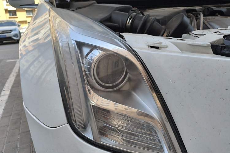 Used Cadillac XTS 2013 28T Comfort Model
