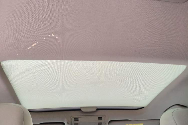 Used Volkswagen Golf 2016 230TSI Manual Comfort Version Headliner