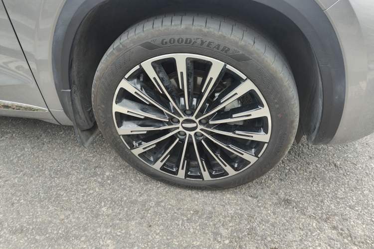 Used Geely Auto Monjaro L 2025 Dongfang Yao 2.0TD Automatic Lanxing Edition
