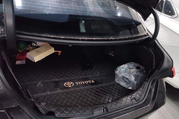 Used Toyota Avalon 2019 2.0L Luxury Edition China VI Standard