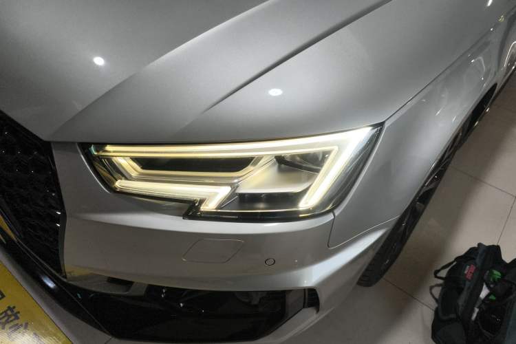 Used Audi A4L 2018 30th Anniversary Edition 40 TFSI Fashion Model