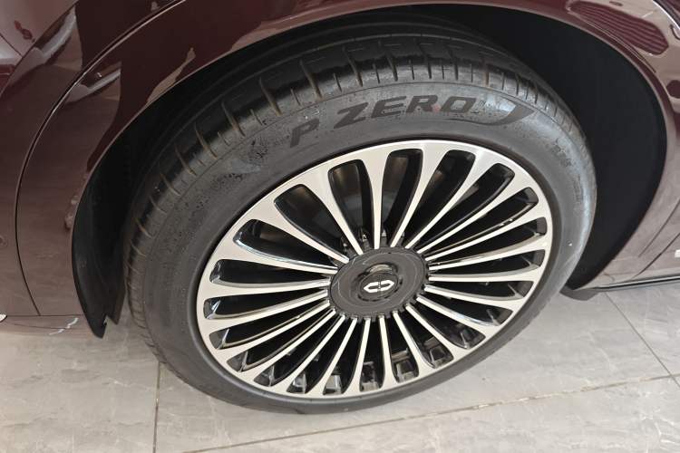 Used Hima AITO M9 2025 Extended-Range Ultra Version 52 kWh 5-Seater Edition
