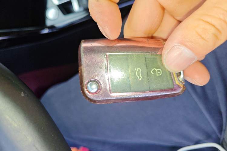 Used Volkswagen Tayron 2019 330TSI Two-Wheel Drive Luxury Model China VI Standard Vehicle Key