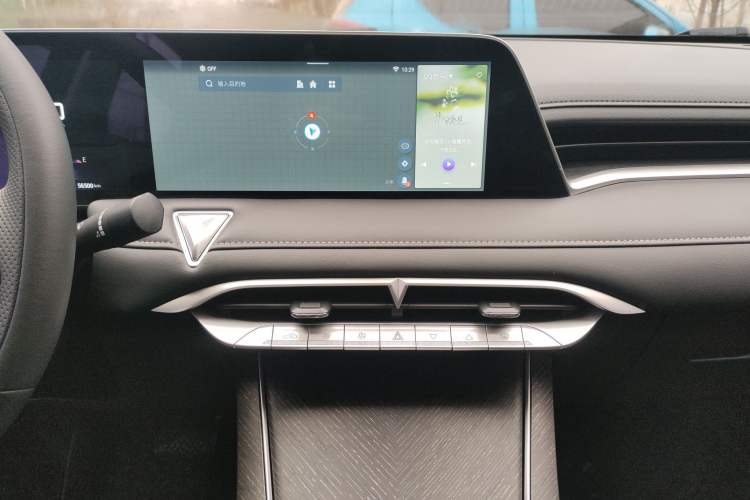 Used Venucia V 2022 260T Black Horse Edition · Idol Audio And AC Panel