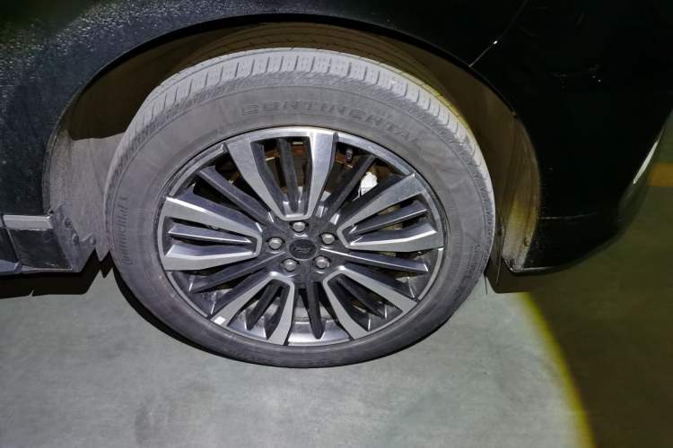 Used Ford Edge 2021 Facelifted PLUS EcoBoost 245 Two-Wheel Drive XLT 7-Seater
